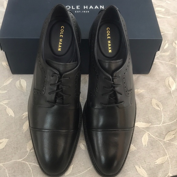 COLE HAAN Buckland Cap Toe Oxford - Picture 2 of 8